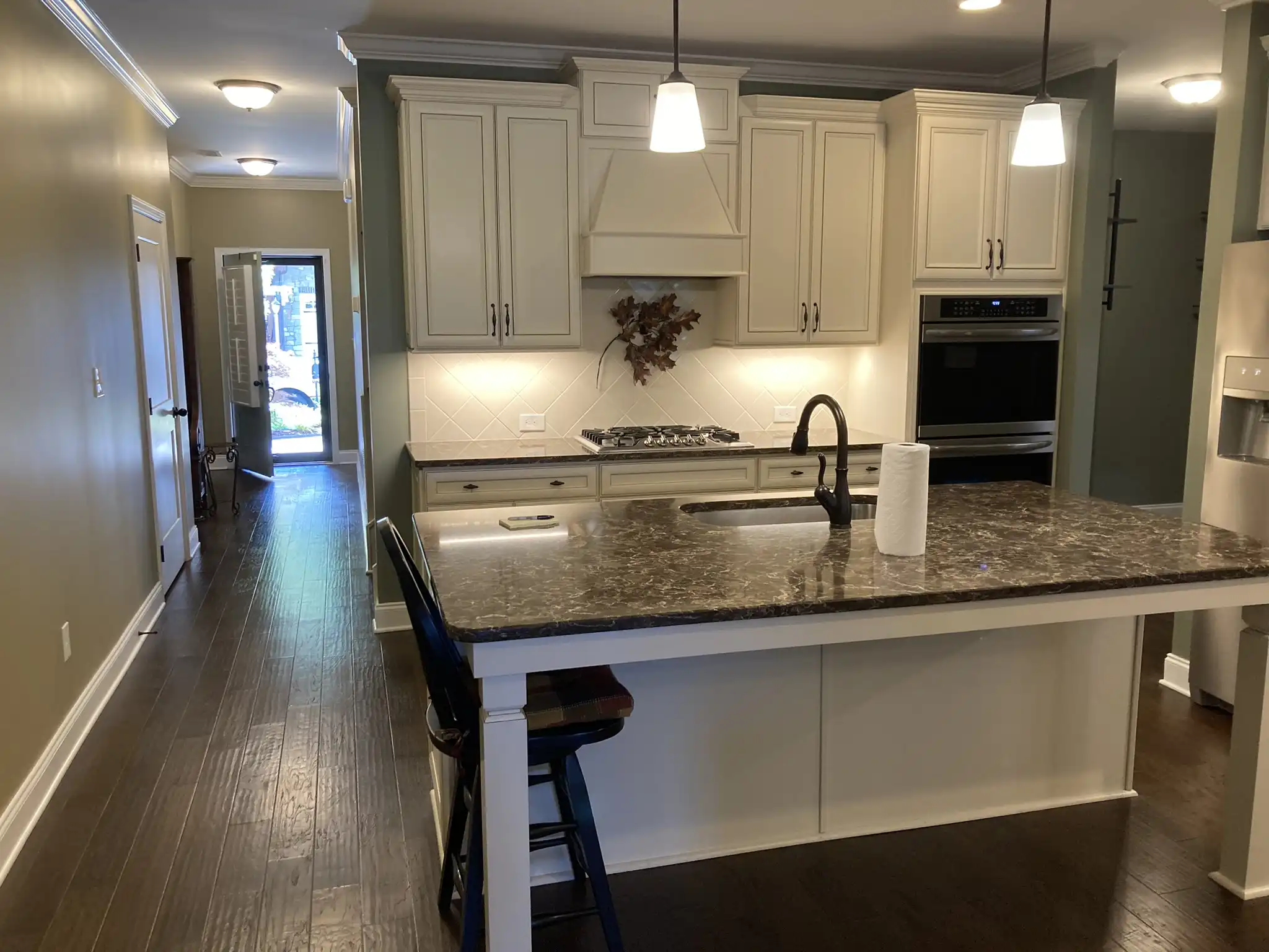 kitchen cabinet painting